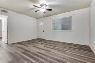 428 N Dallas Ave, Lancaster, TX 75146 - Photo 3