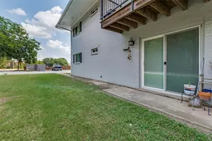 428 N Dallas Ave, Lancaster, TX 75146 - Photo 25