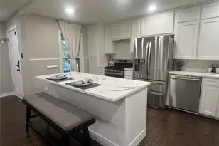 1021 E Russell Ave, Carrollton, TX 75006 - Photo 5