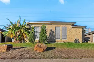 2814 Sherry St, Arlington, TX 76014 - Photo 1