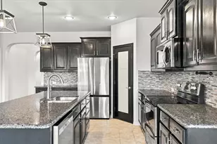1025 Doe Meadow Dr, Fort Worth, TX 76028 - Photo 15