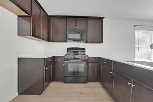 305 Frio Pass Trl, Fort Worth, TX 76052 - Photo 5
