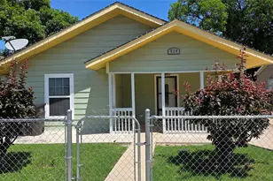 524 W Broadus Ave, Fort Worth, TX 76115 - Photo 1
