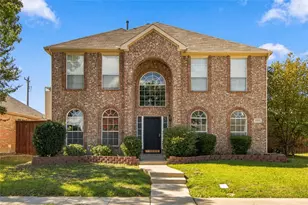 2071 Sunset Ln, Lewisville, TX 75067 - Photo 1