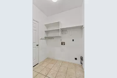 2071 Sunset Lane, Lewisville, TX 75067 - Photo 17