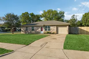 501 NW Renfro St, Burleson, TX 76028 - Photo 3