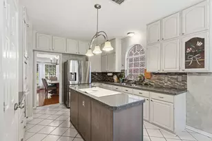 3018 Oak Cove Rd, Arlington, TX 76017 - Photo 9