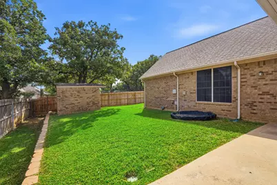 3018 Oak Cove Road, Arlington, TX 76017 - Photo 25