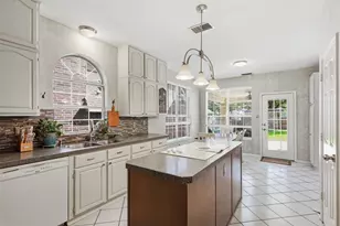 3018 Oak Cove Rd, Arlington, TX 76017 - Photo 7