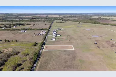 784 County Road 1021, Wolfe City, TX 75496 - Photo 15