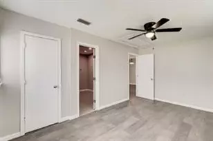 2422 Jewell Dr, Arlington, TX 76016 - Photo 9