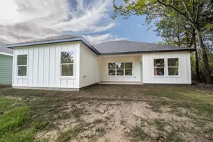 921 Putman, Sulphur Springs, TX 75482 - Photo 27
