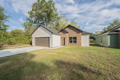 921 Putman, Sulphur Springs, TX 75482 - Photo 3