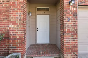 315 Londonderry Ln, Mansfield, TX 76063 - Photo 3