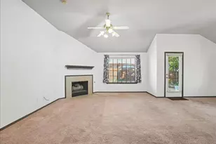 1004 Cedarbrook Circle, Grand Prairie, TX 75052 - Photo 17