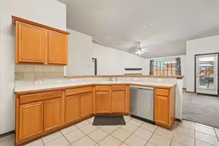 1004 Cedarbrook Circle, Grand Prairie, TX 75052 - Photo 13