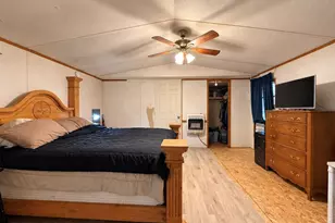 708 Lincoln St, Campbell, TX 75422 - Photo 15