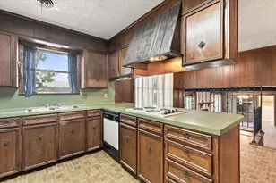 1140 Sierra Dr, Woodway, TX 76712 - Photo 9