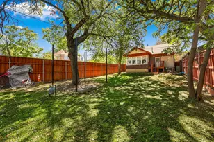 305 E 6th St, Dallas, TX 75203 - Photo 25