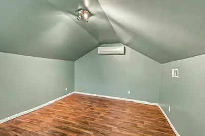 305 E 6th Street, Dallas, TX 75203 - Photo 19