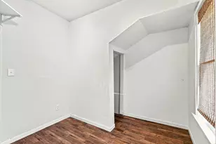 305 E 6th St, Dallas, TX 75203 - Photo 13