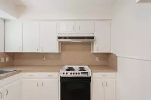 1319 Royal Oaks Dr, Waco, TX 76710 - Photo 17