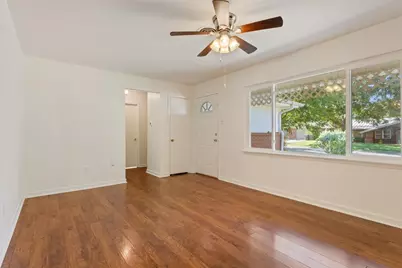 1319 Royal Oaks Drive, Waco, TX 76710 - Photo 5