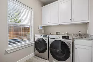 2279 Dorian Pl, Dallas, TX 75228 - Photo 17