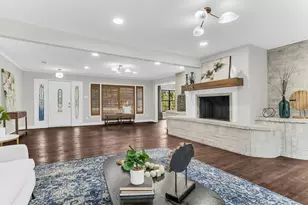 4601 Meadowbrook Dr, Fort Worth, TX 76103 - Photo 5