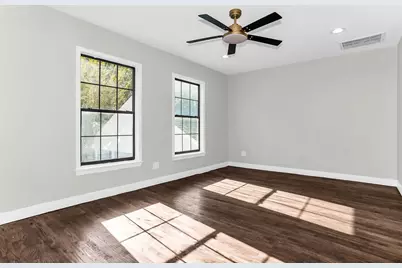 4601 Meadowbrook Drive, Fort Worth, TX 76103 - Photo 23