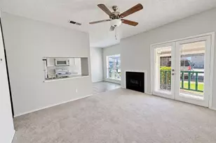 7126 Holly Hill Dr, Dallas, TX 75231 - Photo 3