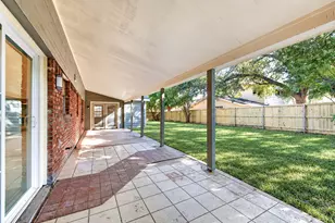 1002 Hickory St, Irving, TX 75060 - Photo 35