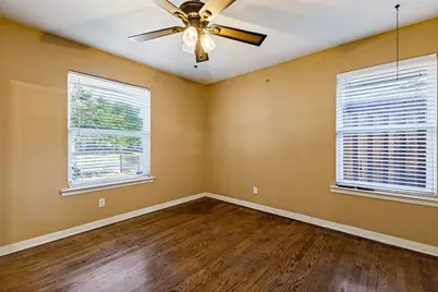 10248 San Lorenzo Drive, Dallas, TX 75228 - Photo 9