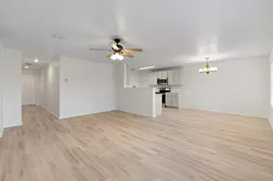 1128 Boxwood Dr, Crowley, TX 76036 - Photo 11
