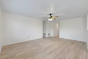 1128 Boxwood Dr, Crowley, TX 76036 - Photo 9