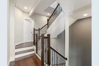 5469 Larkin Street Street #9, Houston, TX 77007 - Photo 19