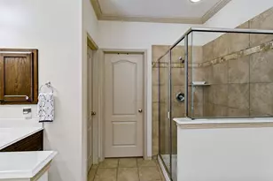 218 Buckingham Ave, Euless, TX 76040 - Photo 17
