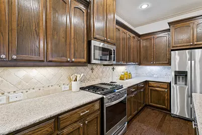 218 Buckingham Avenue, Euless, TX 76040 - Photo 9
