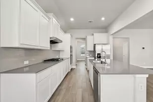 3636 Wintergreen St, Grand Prairie, TX 76065 - Photo 5