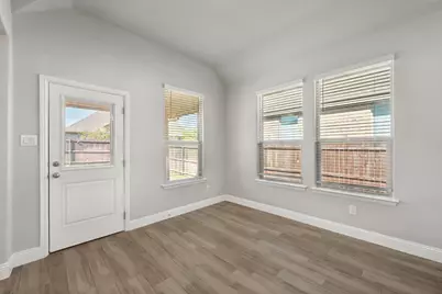 3636 Wintergreen Street, Grand Prairie, TX 76065 - Photo 9
