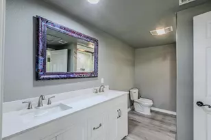 768 Elmwood Dr, Woodway, TX 76712 - Photo 9