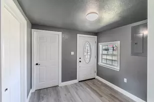 768 Elmwood Dr, Woodway, TX 76712 - Photo 17