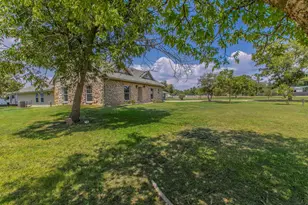768 Elmwood Dr, Woodway, TX 76712 - Photo 19