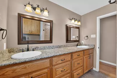 9733 Edgelake Drive, Dallas, TX 75218 - Photo 7