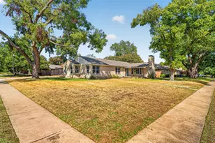 9733 Edgelake Dr, Dallas, TX 75218 - Photo 3