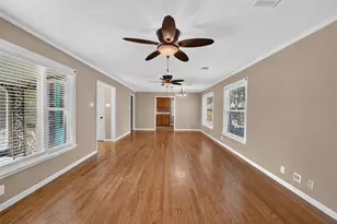 9733 Edgelake Dr, Dallas, TX 75218 - Photo 17