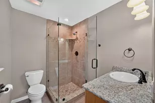 9733 Edgelake Dr, Dallas, TX 75218 - Photo 25