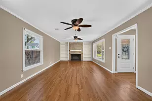 9733 Edgelake Dr, Dallas, TX 75218 - Photo 15