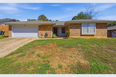 5917 Pleasant Hill Drive, Arlington, TX 76016 - Photo 5
