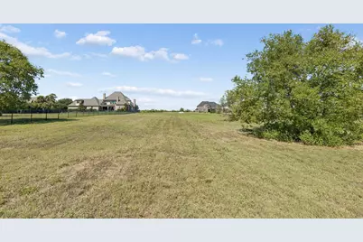 1103 Estate Drive, Ennis, TX 75119 - Photo 9